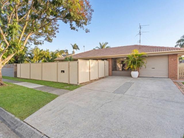 Duplex for sale in Fernbrook, Queensland