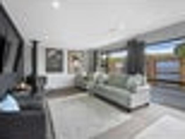 House for sale in Otakou