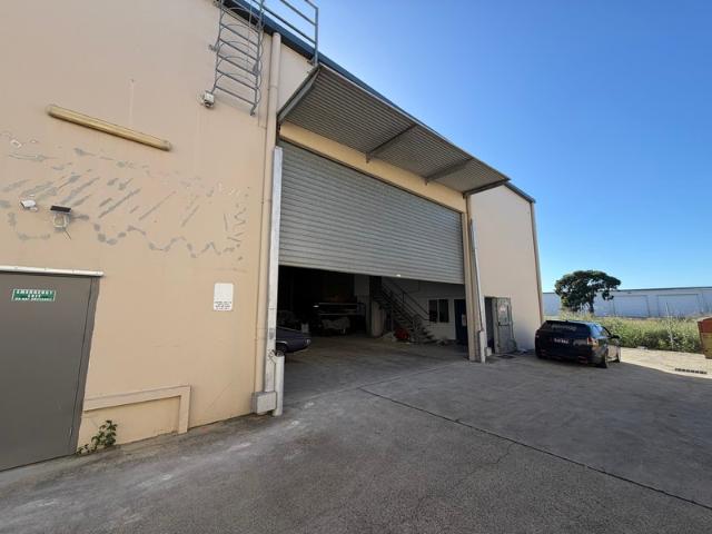 Warehouse for rent in Brendale, Greater Brisbane