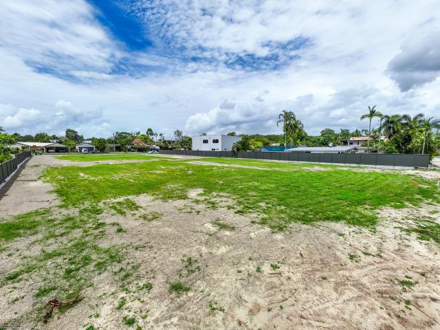 Property for sale in Yorkeys Knob, Queensland