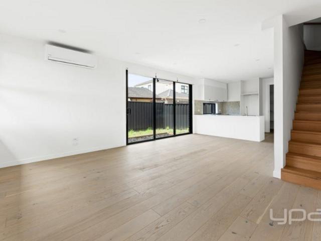 Townhouse for rent in Camerons Creek, Victoria