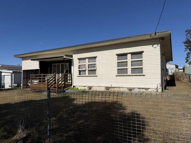 House for sale in Monto
