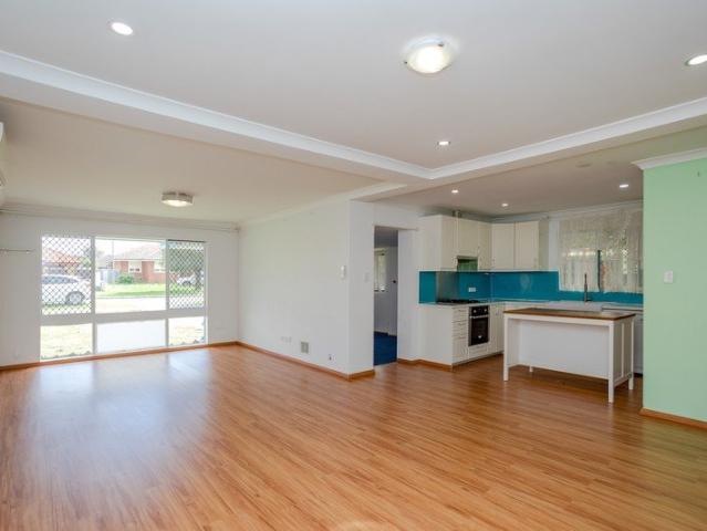 House for sale in Queens Park, Western Australia