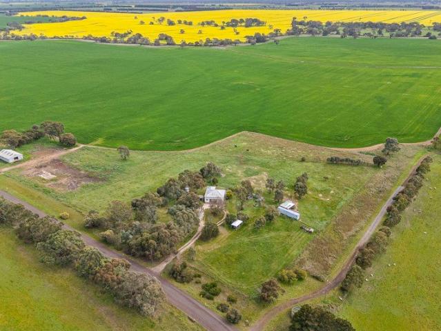 House for sale in Beaufort, Victoria