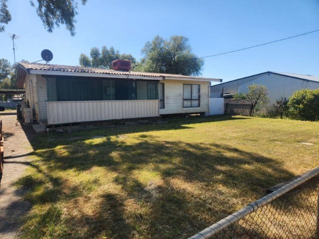 House for sale in Womarden, Three Springs