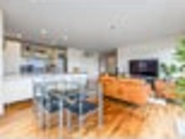 Apartment for sale in Auckland, Oroua County