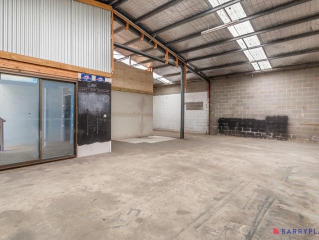 Warehouse for rent in Cowes, Victoria