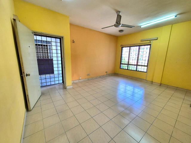 Apartment for sale in Shah Alam, Petaling