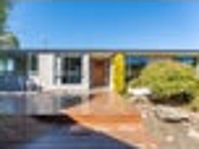 House for sale in Canterbury