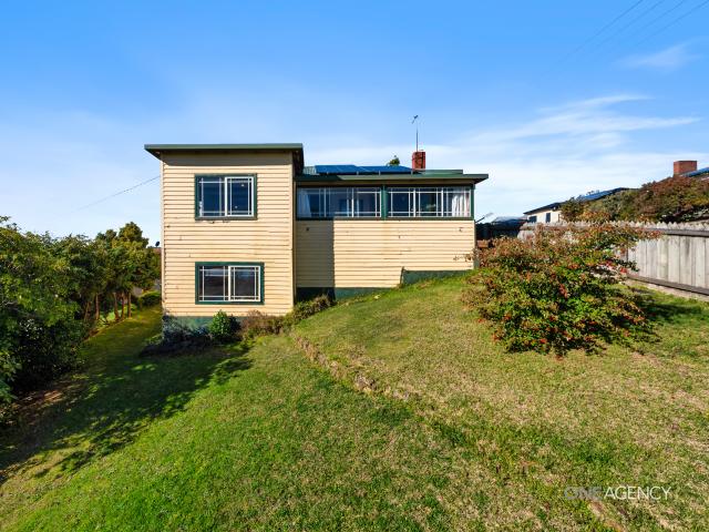 House for sale in Hillcrest, Burnie