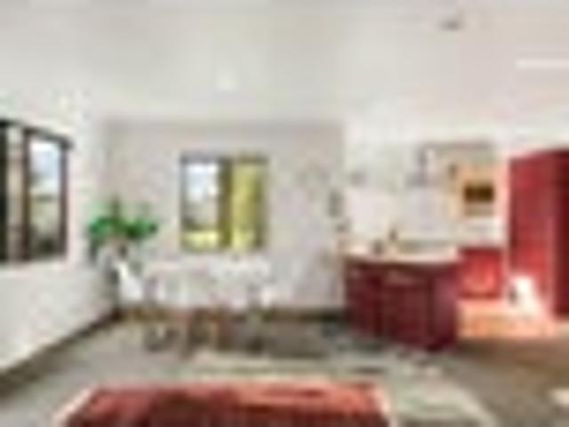 House for sale in Awhitu