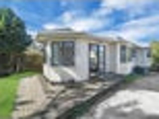 House for sale in Lynfield
