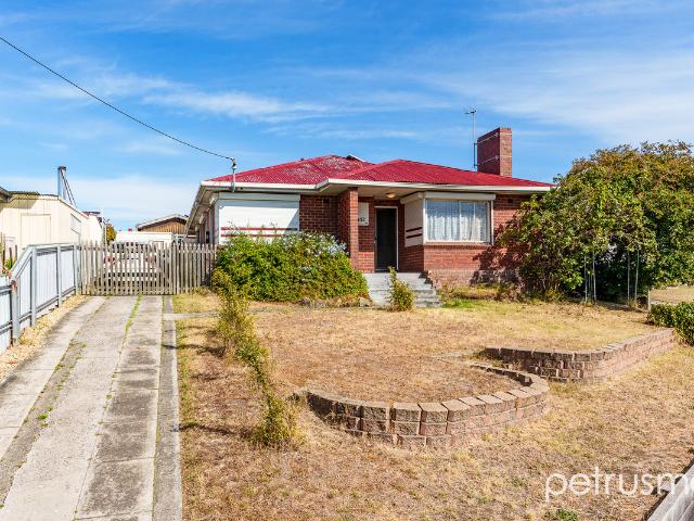 House for sale in Derwent Park