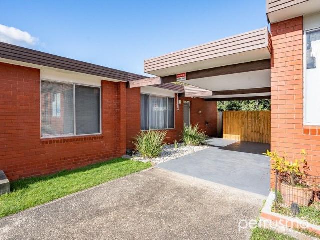 Apartment for sale in Montrose