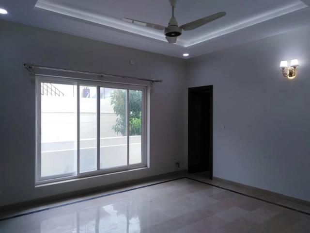 House for sale in آئ-8/3, اسلام آباد