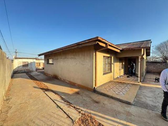House for sale in Soweto, Gauteng