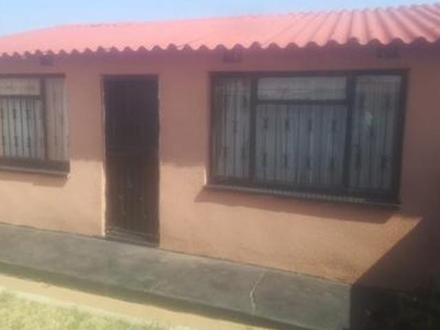 House for sale in Mohlakeng, Gauteng