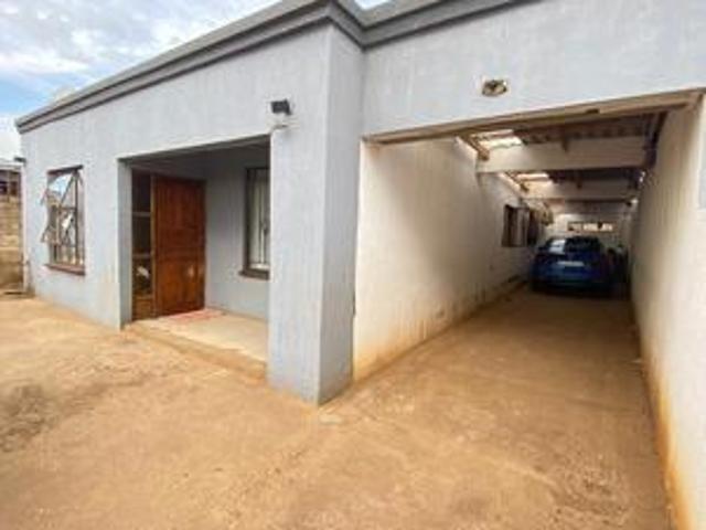 House for sale in Orange Farm