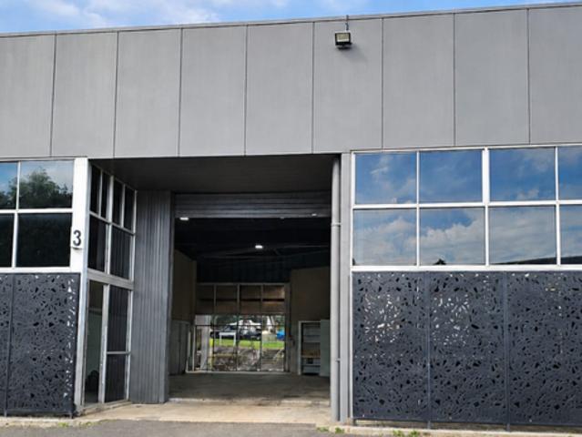 Warehouse for rent in Toombul, Queensland