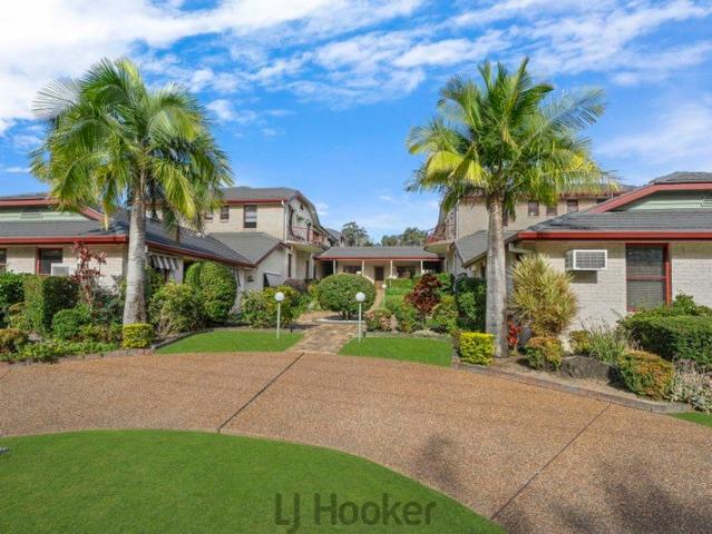 Villa for sale in Ambergate, New South Wales