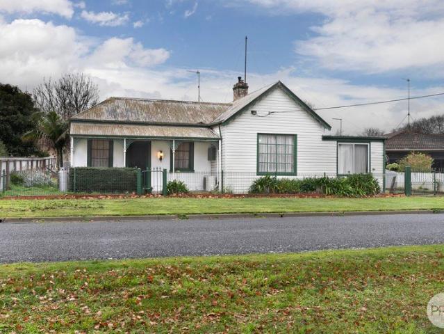 House for sale in Learmonth, Victoria
