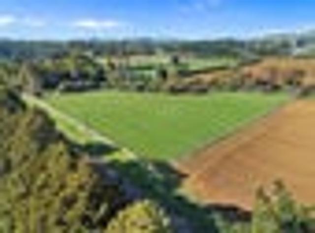 Land for sale in Awhitu, Oroua County