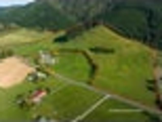 Land for sale in Marlborough