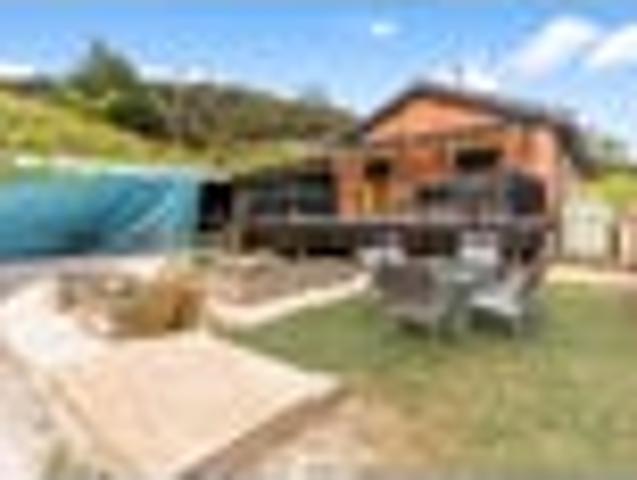 House for sale in Otakou