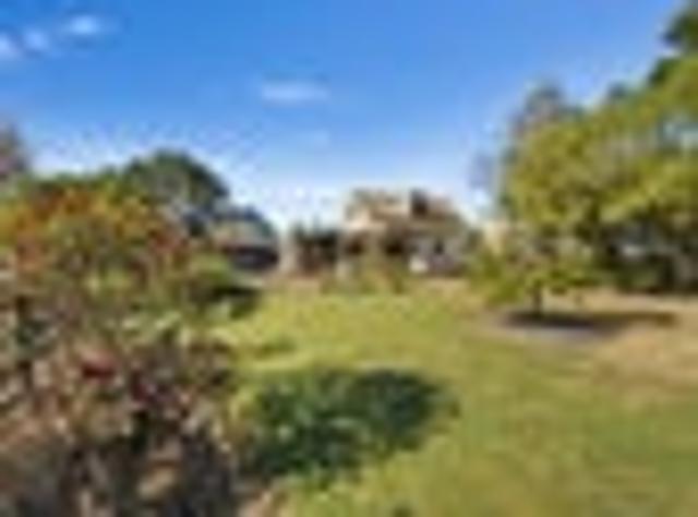 House for sale in Sanson