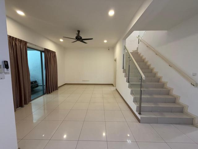 Terraced House for rent in Tanjong Sepat, Selangor
