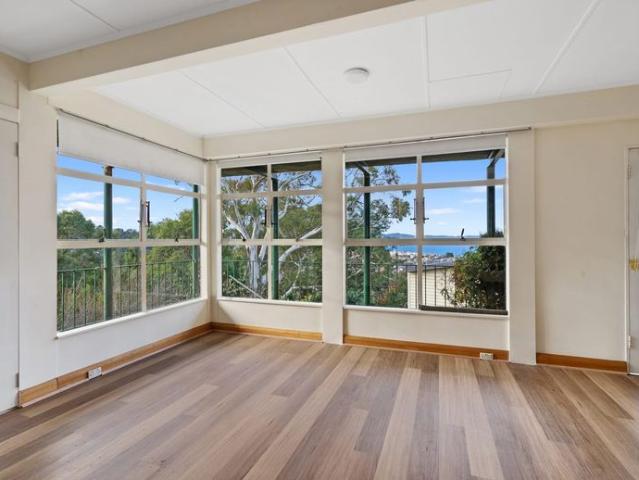 Granny Flat for rent in Hobart, Tasmania