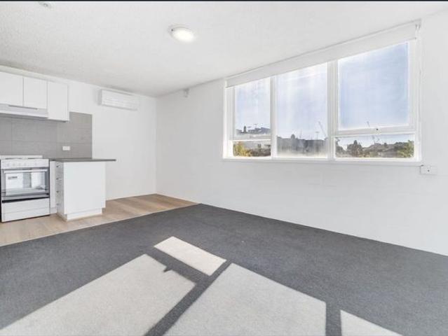 Apartment for rent in Ascot Vale, Melbourne