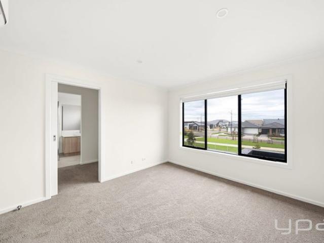 Townhouse for rent in Camerons Creek, Victoria