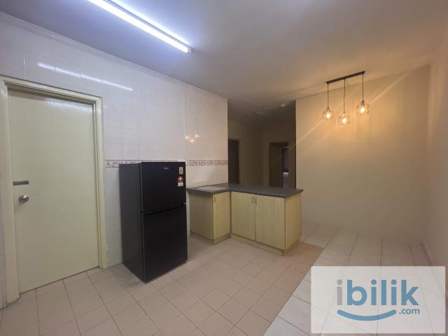 Room for rent in Petaling, Damansara Damai