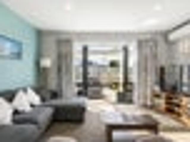 Apartment for sale in Paremoremo, Oroua County