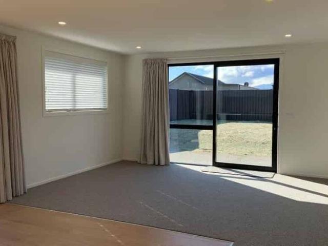 House for rent in Otakou