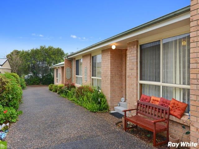 Villa for rent in Oak Flats Dc, New South Wales