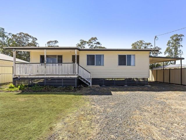 House for sale in Oakey