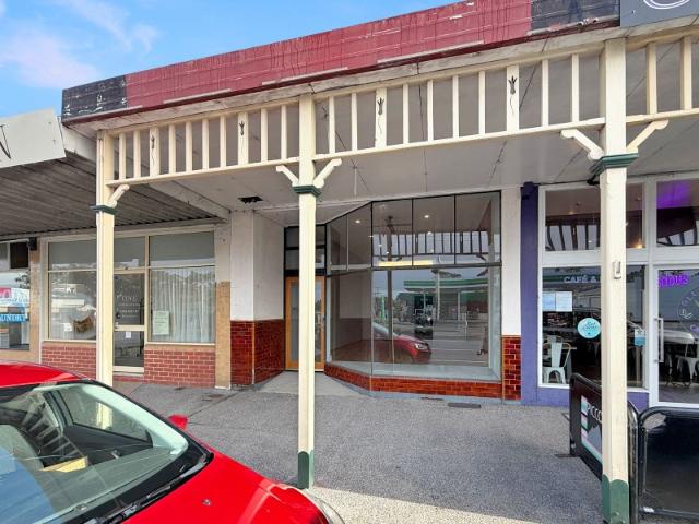 Retail for rent in Korumburra, Victoria