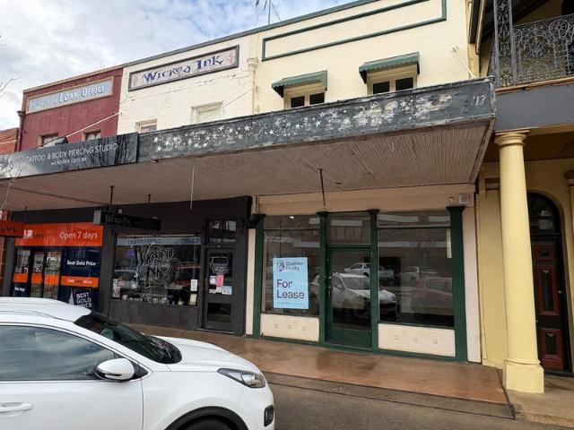 Retail for rent in Brisbane Grove, New South Wales
