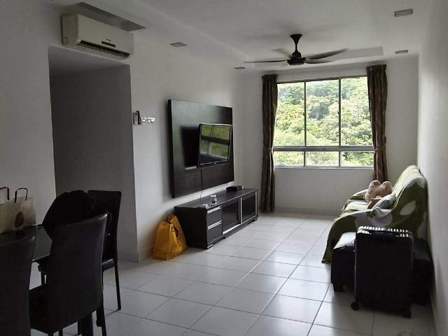 Room for rent in Mukim 13, Georgetown