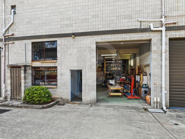 Warehouse for sale in North Rocks, New South Wales
