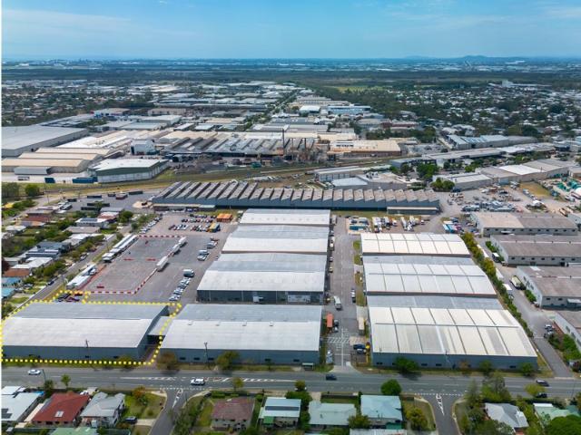 Warehouse for rent in Toombul, Queensland