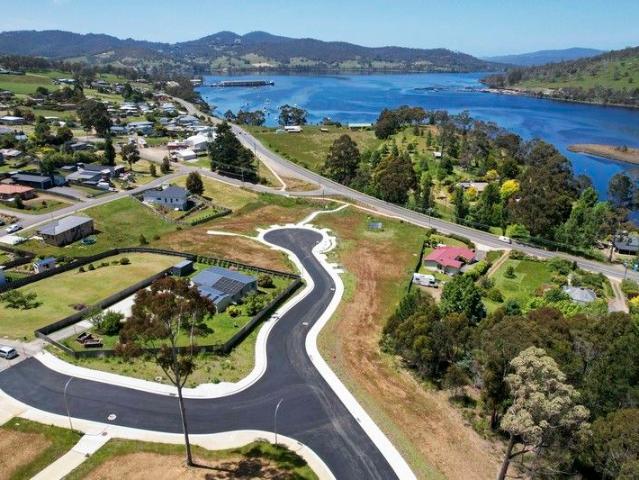 Land for sale in Port Huon, Tasmania