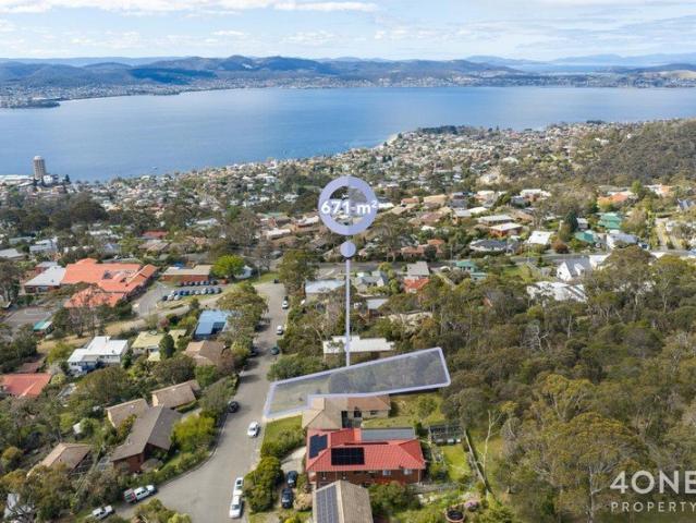 Land for sale in Mount Nelson, Hobart