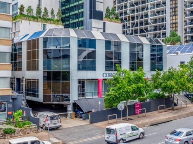 Office for rent in Toombul, Queensland