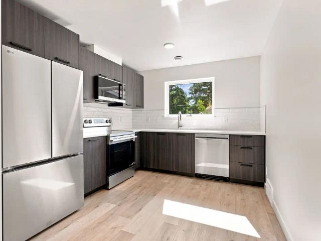 Townhouse for rent in Crestwood, Edmonton