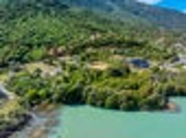 Land for sale in Marlborough