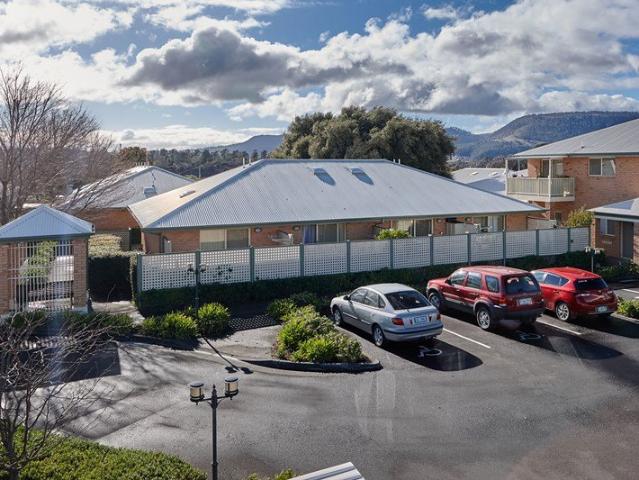 Apartment for rent in Windermere, Hobart