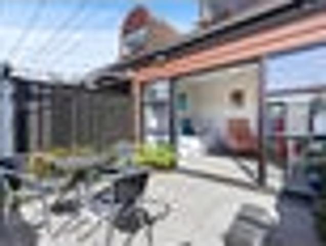 Apartment for sale in Paremoremo, Oroua County